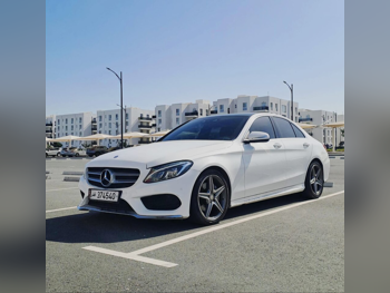 Mercedes-Benz  C-Class  200  2015  Automatic  262,000 Km  4 Cylinder  Rear Wheel Drive (RWD)  Sedan  White