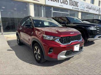 كيا  سونيت  2023  اوتوماتيك  53,000 كم  4 سلندر  دفع رباعي  اس يو في  عنابي