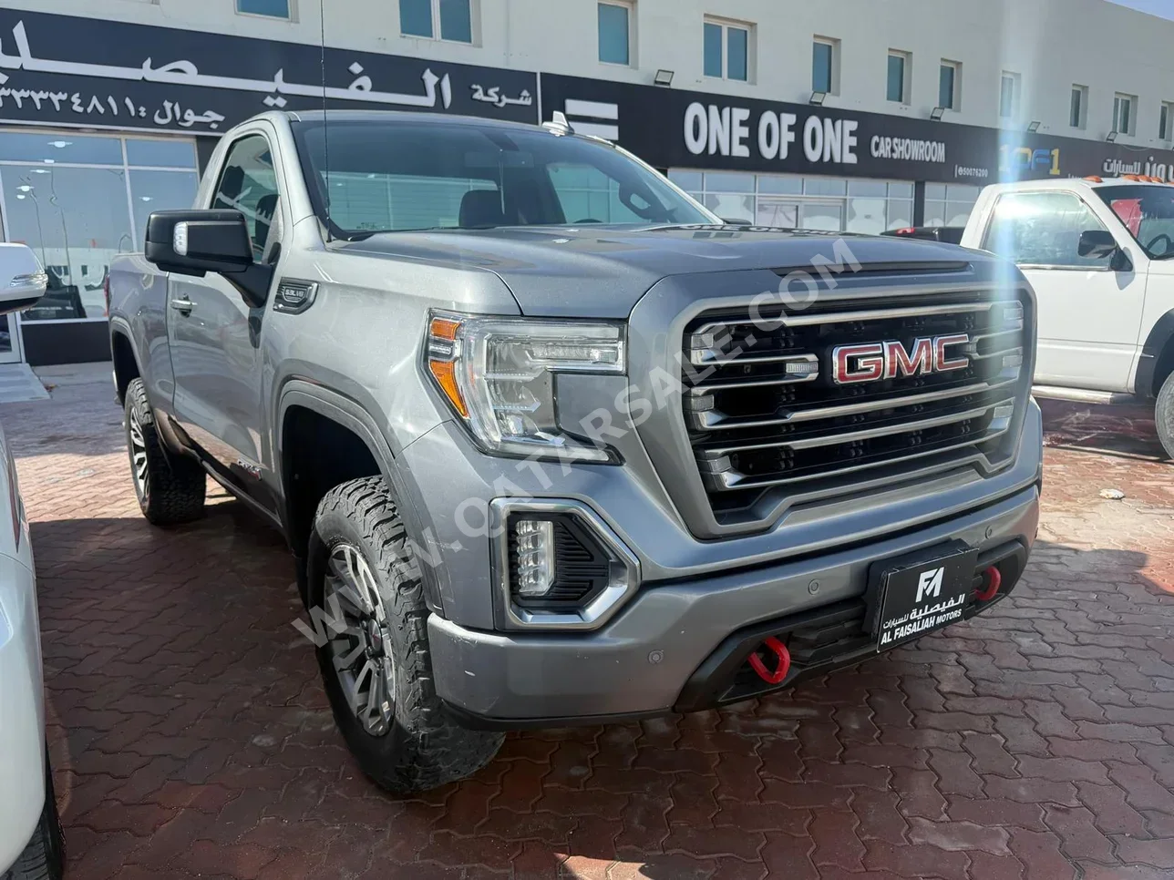 جي ام سي  سييرا  اي تي 4  2021  اوتوماتيك  93,000 كم  8 سلندر  دفع رباعي  بيكب  رمادي