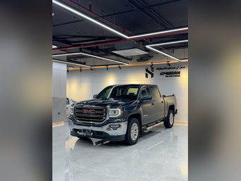 جي ام سي  سييرا  اس ال اي  2018  اوتوماتيك  247,000 كم  8 سلندر  دفع رباعي  بيكب  بترولي