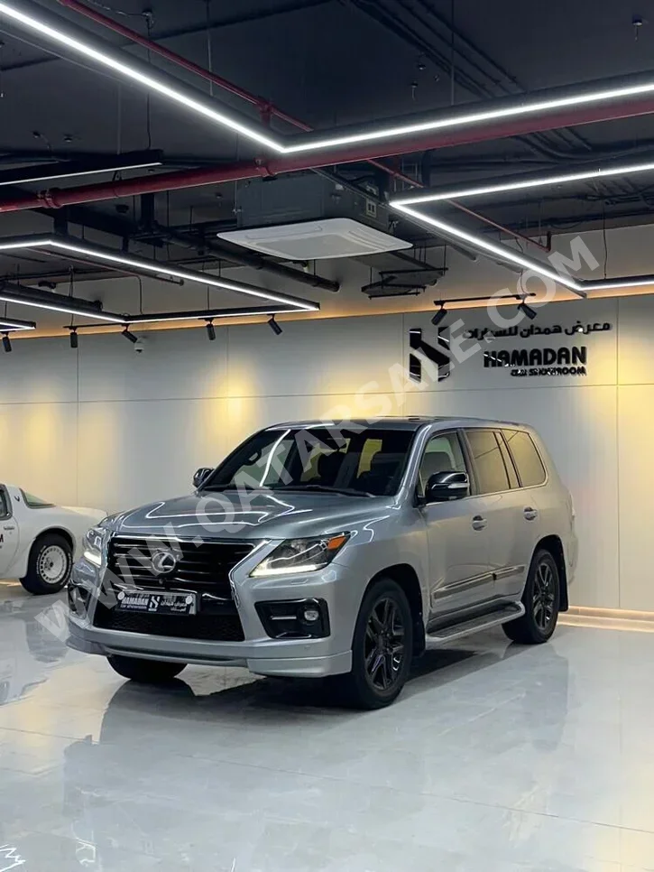 لكزس  ال اكس  570  2011  اوتوماتيك  256,000 كم  8 سلندر  دفع رباعي  اس يو في  فضي