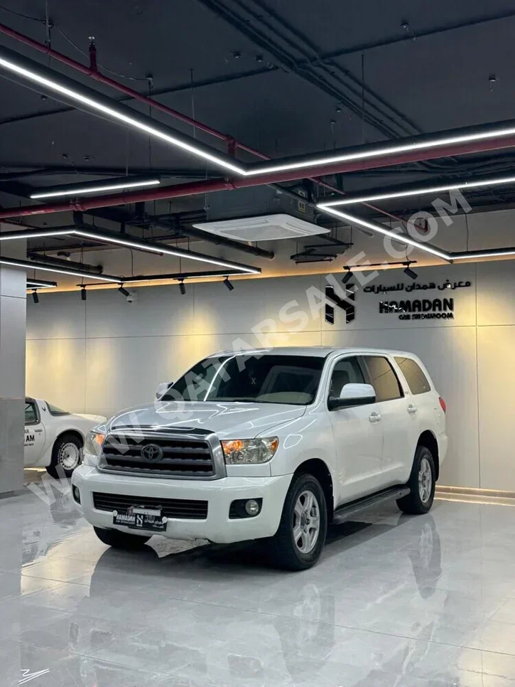 تويوتا  سكويا  اس ار 5  2014  اوتوماتيك  345,000 كم  8 سلندر  دفع رباعي  اس يو في  أبيض