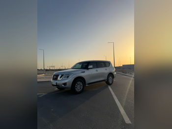 Nissan  Patrol  SE  2014  Automatic  207,000 Km  8 Cylinder  Four Wheel Drive (4WD)  SUV  Silver