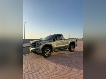 GMC  Sierra  AT4  2023  Automatic  61,000 Km  8 Cylinder  Four Wheel Drive (4WD)  Pick Up  Gray