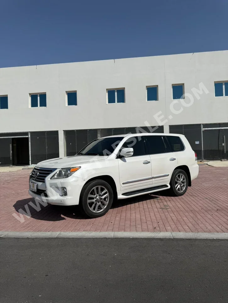 لكزس  ال اكس  570  2014  اوتوماتيك  275,000 كم  8 سلندر  دفع رباعي  اس يو في  أبيض