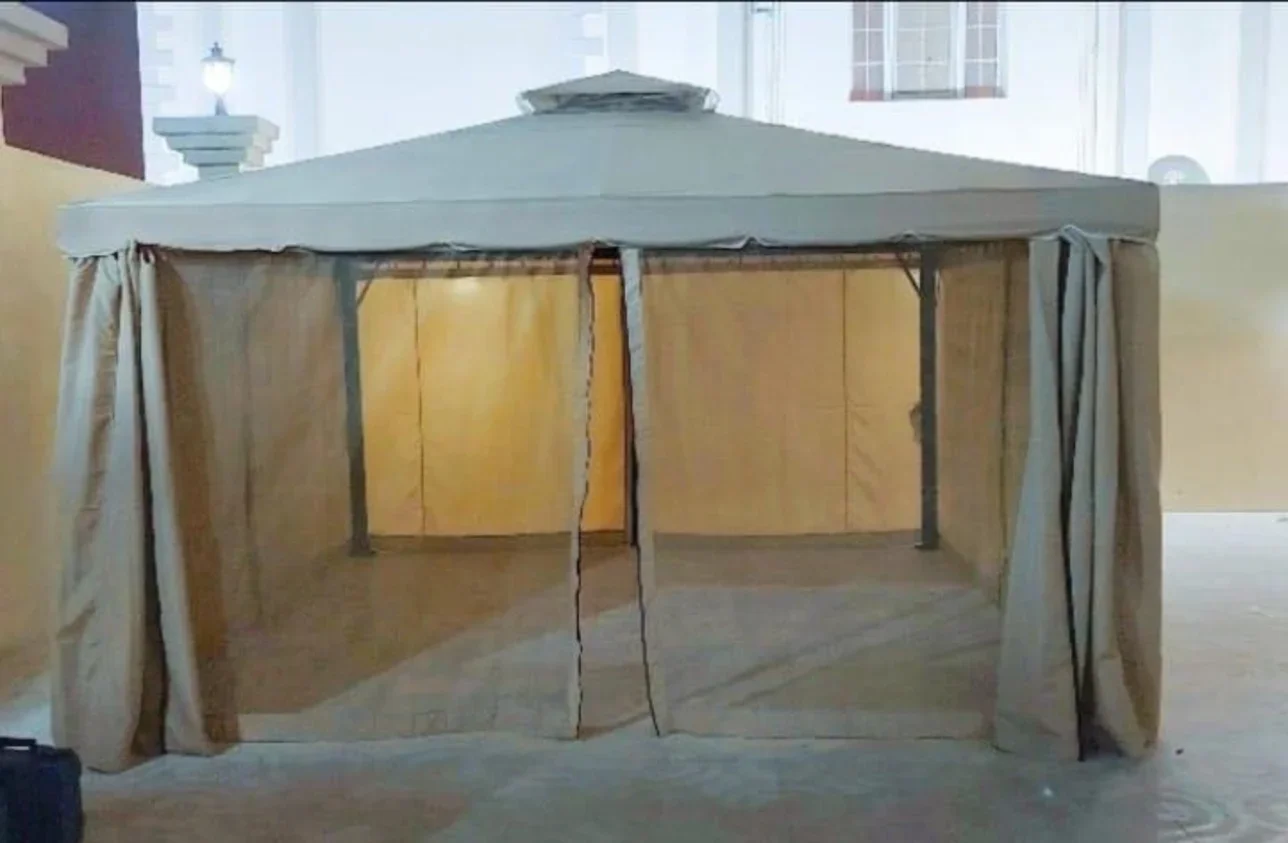Tents Extended or Modified Dome Tent  - White  -Length: 3 CM  -Width: 3 CM  -Height: 2.5 CM