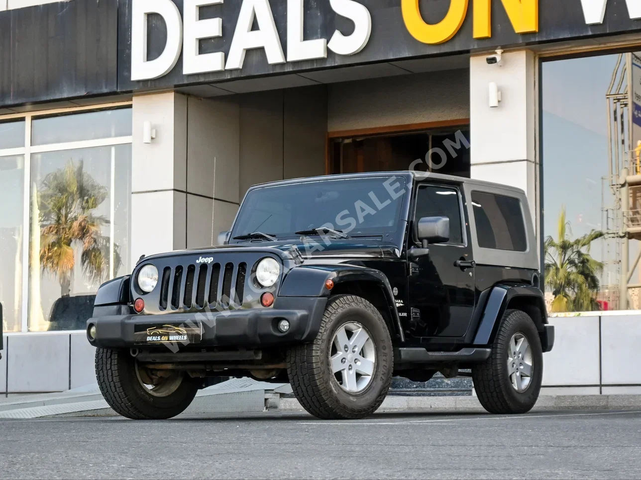 جييب  رانجلار  صحارى  2009  اوتوماتيك  220,000 كم  6 سلندر  دفع رباعي  اس يو في  أسود