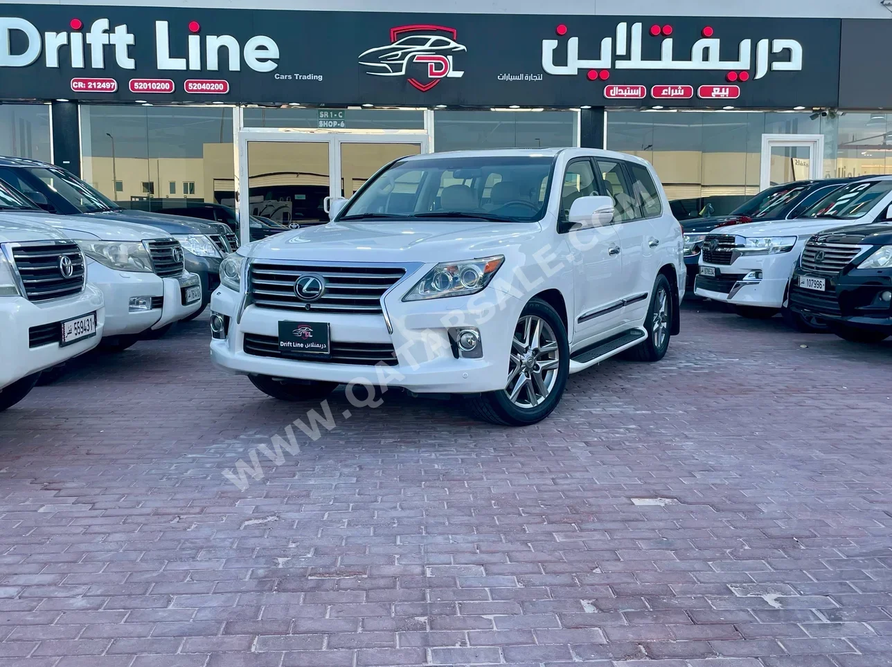 لكزس  ال اكس  570  2013  اوتوماتيك  298,000 كم  8 سلندر  دفع رباعي  سيدان  أبيض