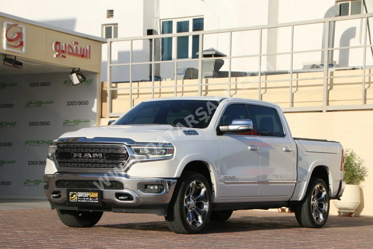دودج  رام  لميتد  2020  اوتوماتيك  150,000 كم  8 سلندر  دفع رباعي  بيكب  أبيض