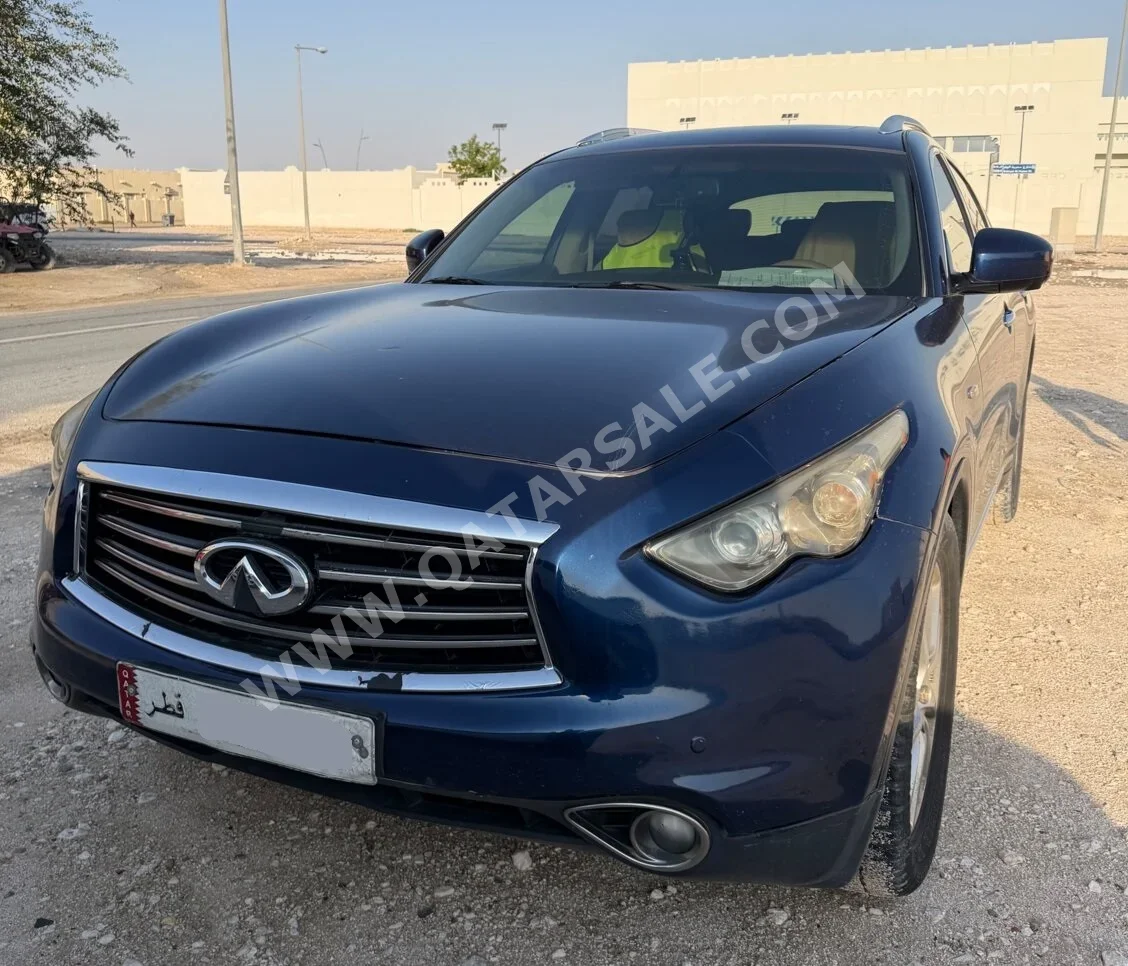 انفنيتي  اف اكس  35  2012  اوتوماتيك  200,000 كم  6 سلندر  دفع رباعي  اس يو في  أزرق غامق