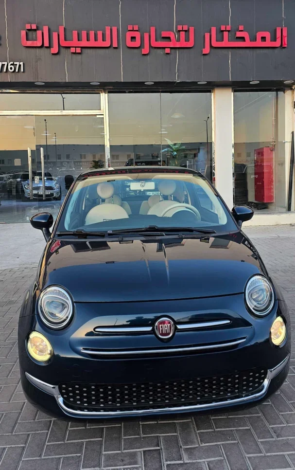 فيات  500  2020  اوتوماتيك  70,000 كم  4 سلندر  سحب امامي  هاتشباك  ازرق