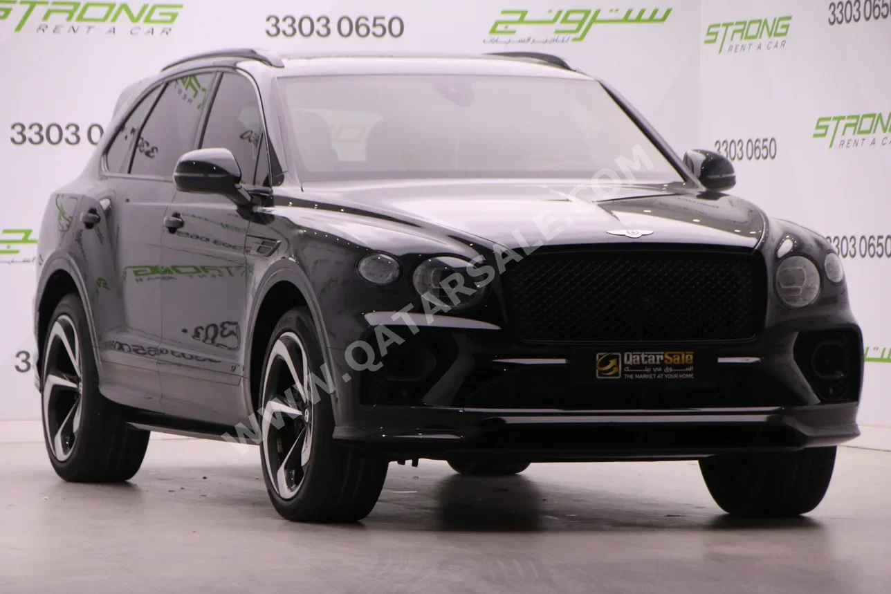 بنتلي  بينتايجا  اس  2022  اوتوماتيك  34,000 كم  8 سلندر  دفع رباعي  اس يو في  أسود  تحت الضمان