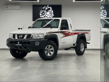 Nissan  Patrol  Pickup  2017  Manual  190,000 Km  6 Cylinder  Four Wheel Drive (4WD)  Pick Up  White