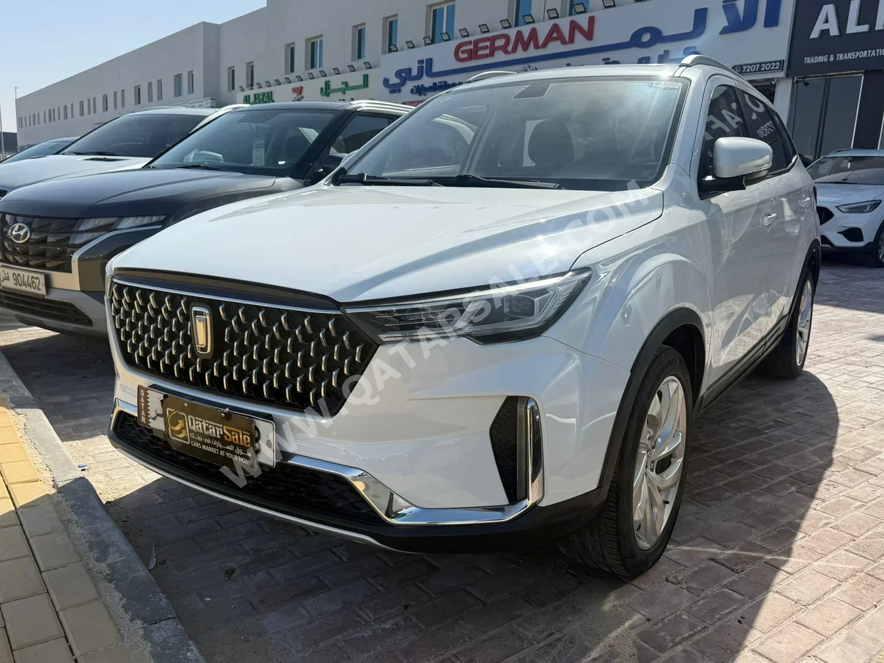 Bestune  T33  2022  Automatic  65,000 Km  4 Cylinder  Rear Wheel Drive (RWD)  SUV  White  With Warranty