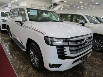 تويوتا  لاند كروزر  جي اكس ار توين توربو  2026  اوتوماتيك  0 كم  6 سلندر  دفع رباعي  اس يو في  أبيض  تحت الضمان