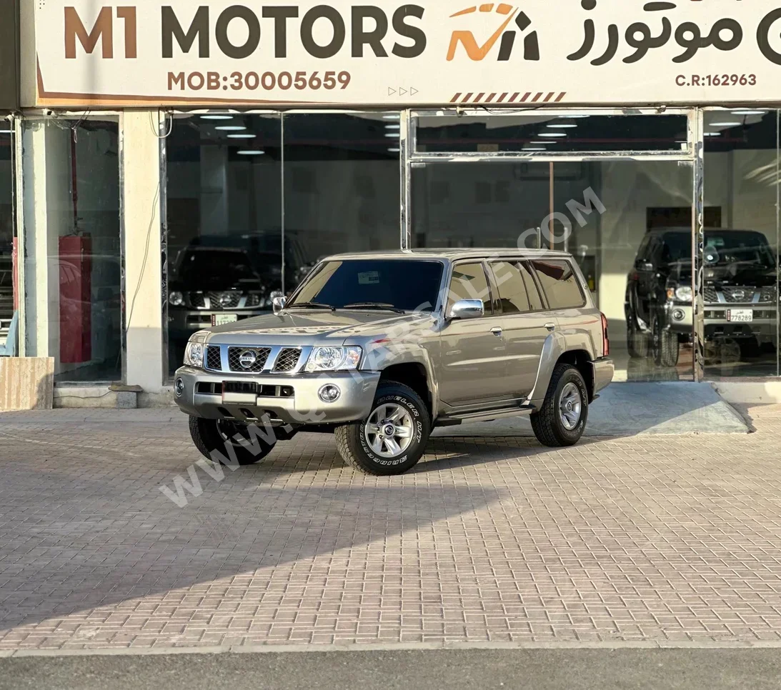 Nissan  Patrol  Safari  2024  Manual  500 Km  6 Cylinder  Four Wheel Drive (4WD)  SUV  Silver  With Warranty