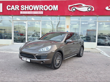 بورش  كيان  اس  2012  اوتوماتيك  173,000 كم  8 سلندر  دفع رباعي  اس يو في  بني  تحت الضمان