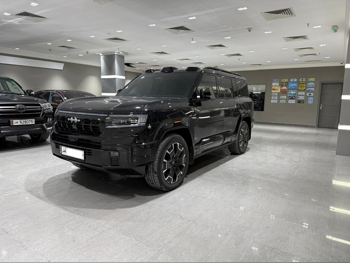 BYD  Leopard 8  Flagship  2025  Automatic  18,000 Km  4 Cylinder  Four Wheel Drive (4WD)  SUV  Black  With Warranty