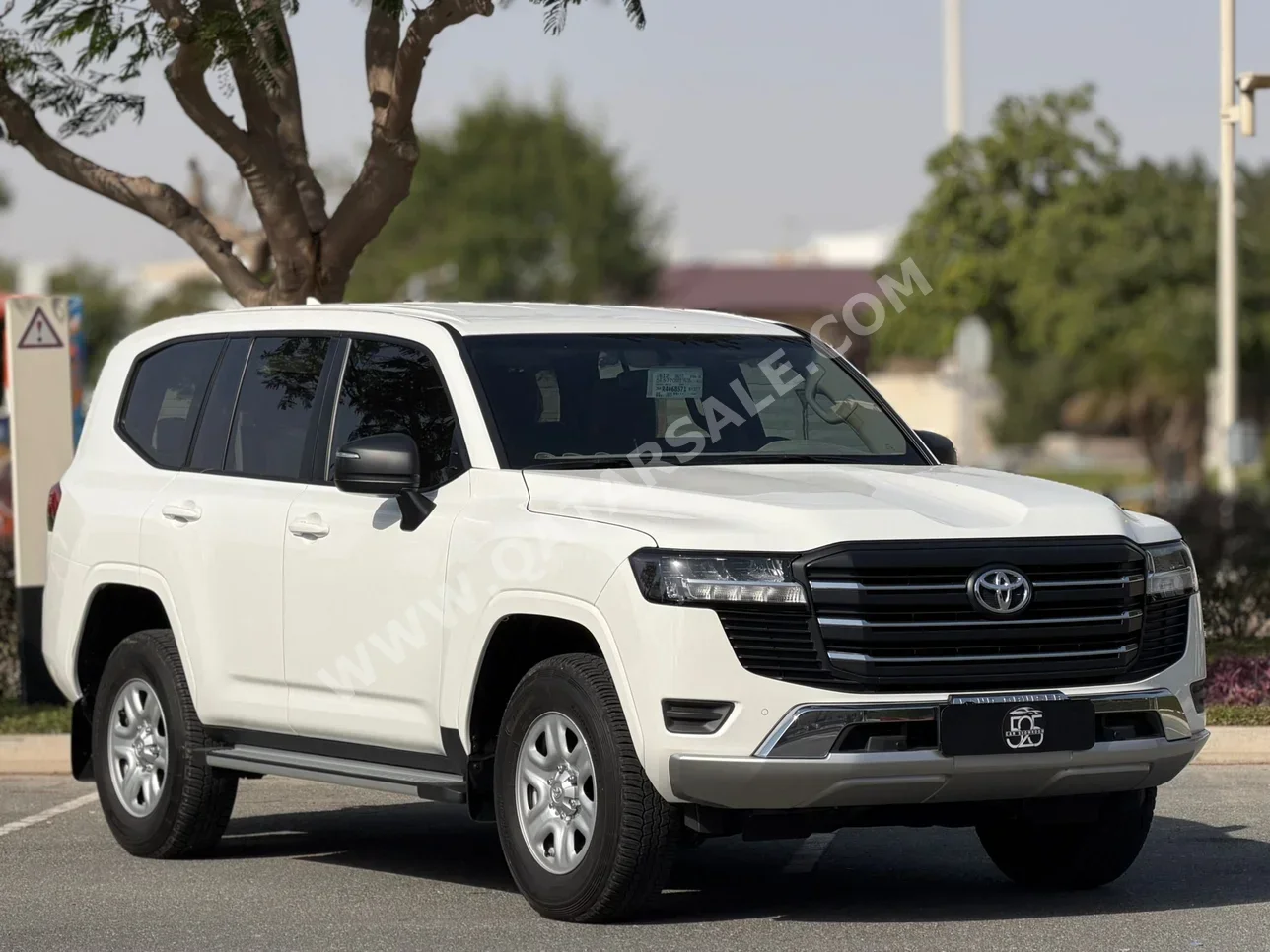 Toyota  Land Cruiser  GX  2024  Automatic  25,000 Km  6 Cylinder  Four Wheel Drive (4WD)  SUV  White