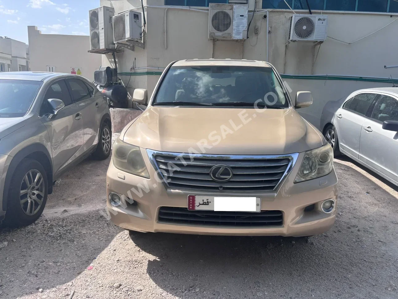 Lexus LX 570 2010 Automatic 398,000 Km 8 Cylinder Four Wheel Drive (4WD) SUV Gold