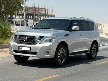 Nissan  Patrol  Platinum  2017  Automatic  230,000 Km  6 Cylinder  Four Wheel Drive (4WD)  SUV  Silver
