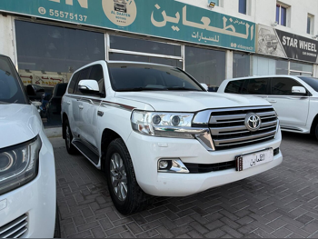 Toyota  Land Cruiser  GXR  2020  Automatic  200,000 Km  6 Cylinder  Four Wheel Drive (4WD)  SUV  White