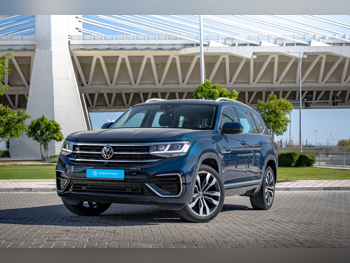 فوكس واغن  تيراماونت  ار لاين  2022  اوتوماتيك  41,000 كم  6 سلندر  دفع كلي مستمر  اس يو في  ازرق