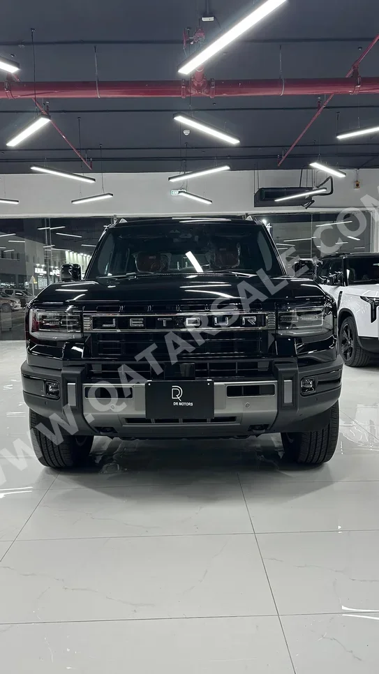 Jetour G700 luxury 2026 Automatic 0 Km 4 Cylinder Rear Wheel Drive (RWD) SUV Black With Warranty