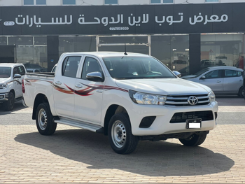 Toyota  Hilux  2022  Automatic  82,000 Km  4 Cylinder  Four Wheel Drive (4WD)  Pick Up  White