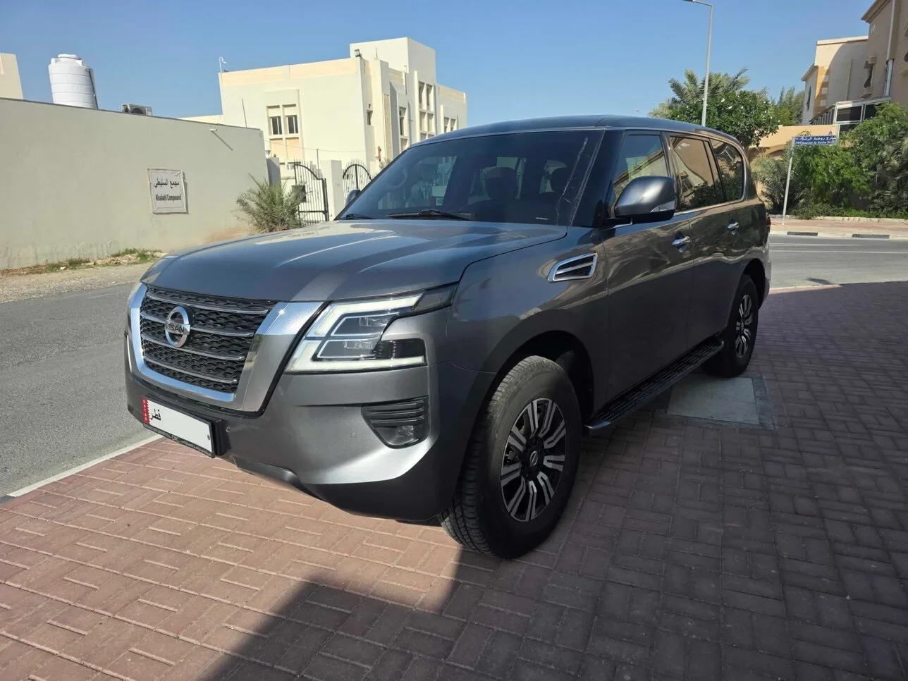 نيسان  باترول  اس اي  2021  اوتوماتيك  129,000 كم  6 سلندر  دفع رباعي  اس يو في  رمادي