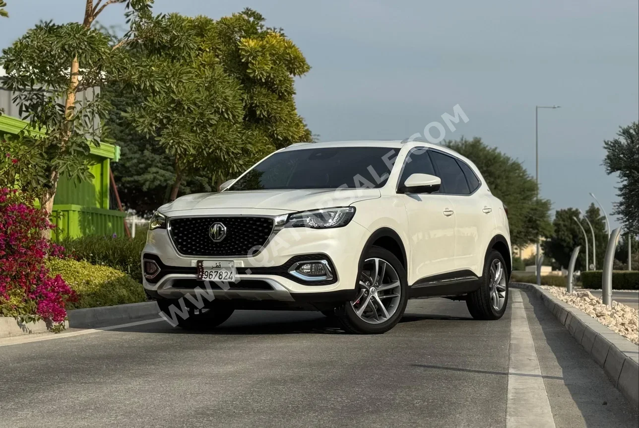 MG HS Sport 2023 Automatic 15,500 Km 4 Cylinder All Wheel Drive (AWD) SUV White With Warranty