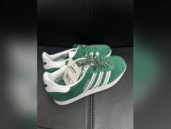 Shoes Adidas Green Size 37 Women