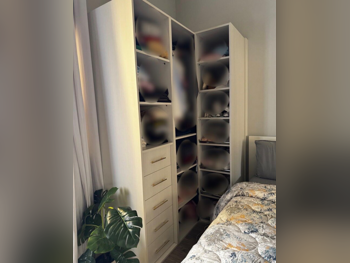 خزائن ودواليب الملابس والزينة - خزائن - أبيض