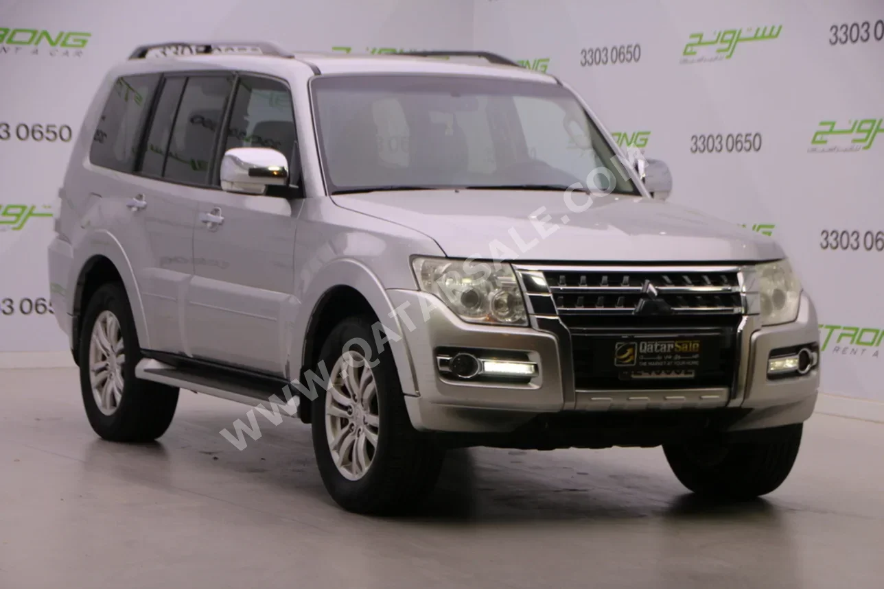 Mitsubishi Pajero 3.8 2018 Automatic 141,000 Km 6 Cylinder Four Wheel Drive (4WD) SUV Silver