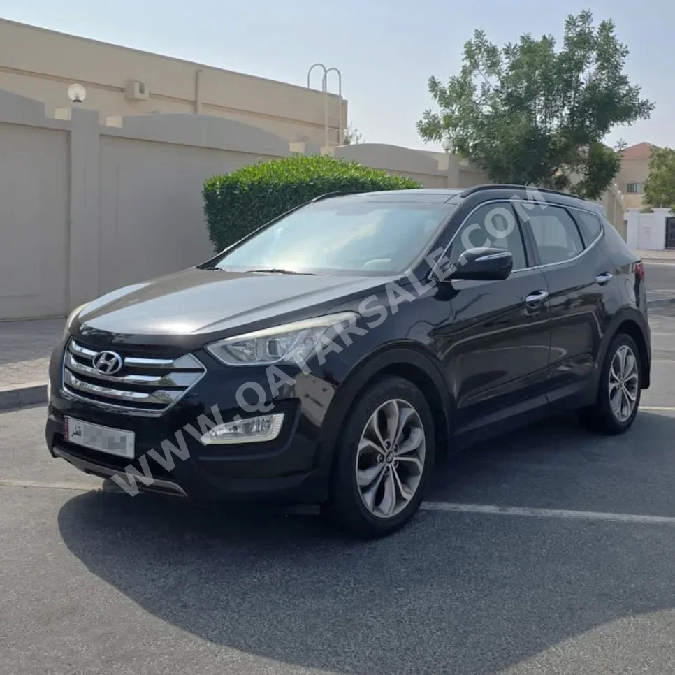 Hyundai Santa Fe Premium 2014 Automatic 254,000 Km 6 Cylinder Four Wheel Drive (4WD) Classic Black
