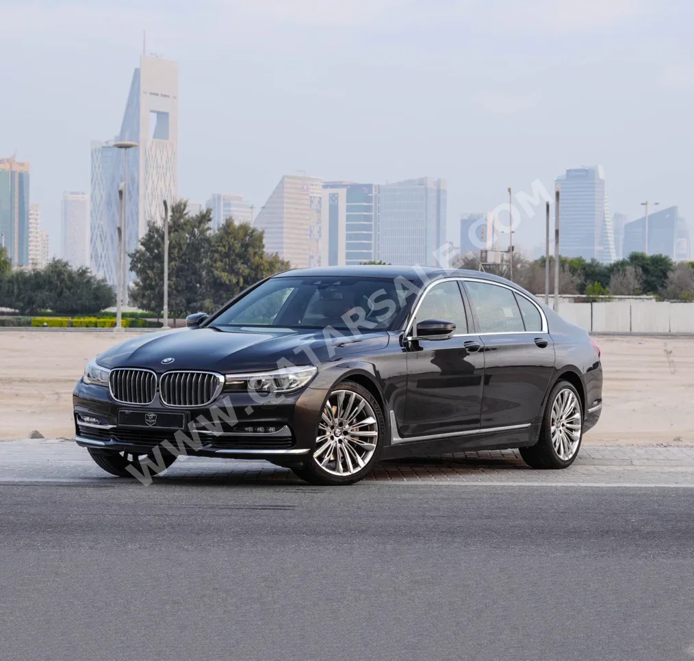 BMW  7-Series  730 Li  2019  Automatic  49,000 Km  6 Cylinder  Rear Wheel Drive (RWD)  Sedan  Black