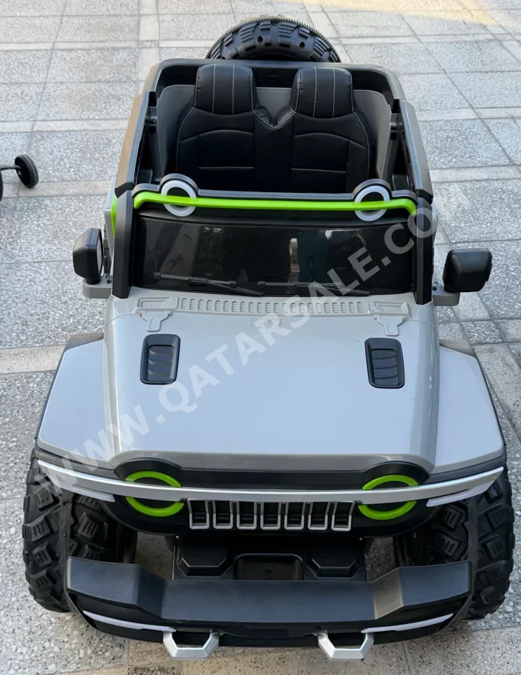 Vehicles  - Toys“R”Us  - 5-7 Years  - Green