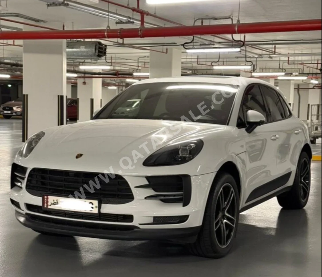 بورش  ماكان  2020  اوتوماتيك  39,825 كم  4 سلندر  دفع رباعي  اس يو في  أبيض  تحت الضمان