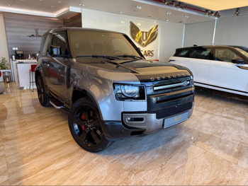 Land Rover  Defender  90 X  2022  Automatic  157,000 Km  6 Cylinder  Four Wheel Drive (4WD)  SUV  Gray and Black