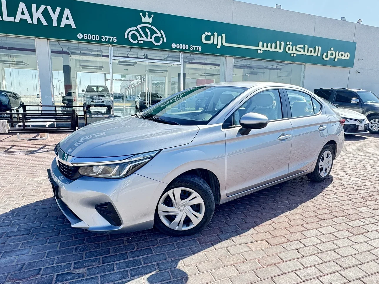 هوندا  سيتي  2024  اوتوماتيك  13,700 كم  4 سلندر  سحب امامي  سيدان  ازرق  تحت الضمان