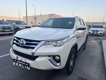 تويوتا  فورشنر  2020  اوتوماتيك  170,000 كم  4 سلندر  دفع رباعي  اس يو في  أبيض