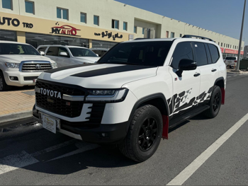 تويوتا  لاند كروزر  جي ار سبورت توين تيربو  2024  اوتوماتيك  26,000 كم  6 سلندر  دفع رباعي  اس يو في  أبيض  تحت الضمان