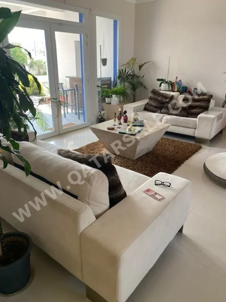 الأرائك والكنب والكراسي كنبة مفردة - اللون البيج