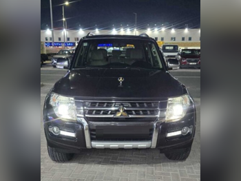 ميتسوبيشي  باجيرو  3.8 جولد اديشن  2017  اوتوماتيك  133,000 كم  6 سلندر  دفع رباعي  اس يو في  أسود