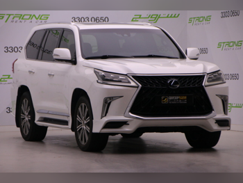 Lexus  LX  570  2016  Automatic  135,000 Km  8 Cylinder  Four Wheel Drive (4WD)  SUV  White