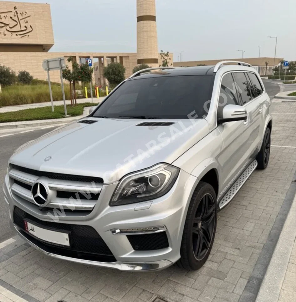 مرسيدس - بنز  جي ال  500  2016  اوتوماتيك  99,500 كم  8 سلندر  دفع كلي مستمر  اس يو في  فضي