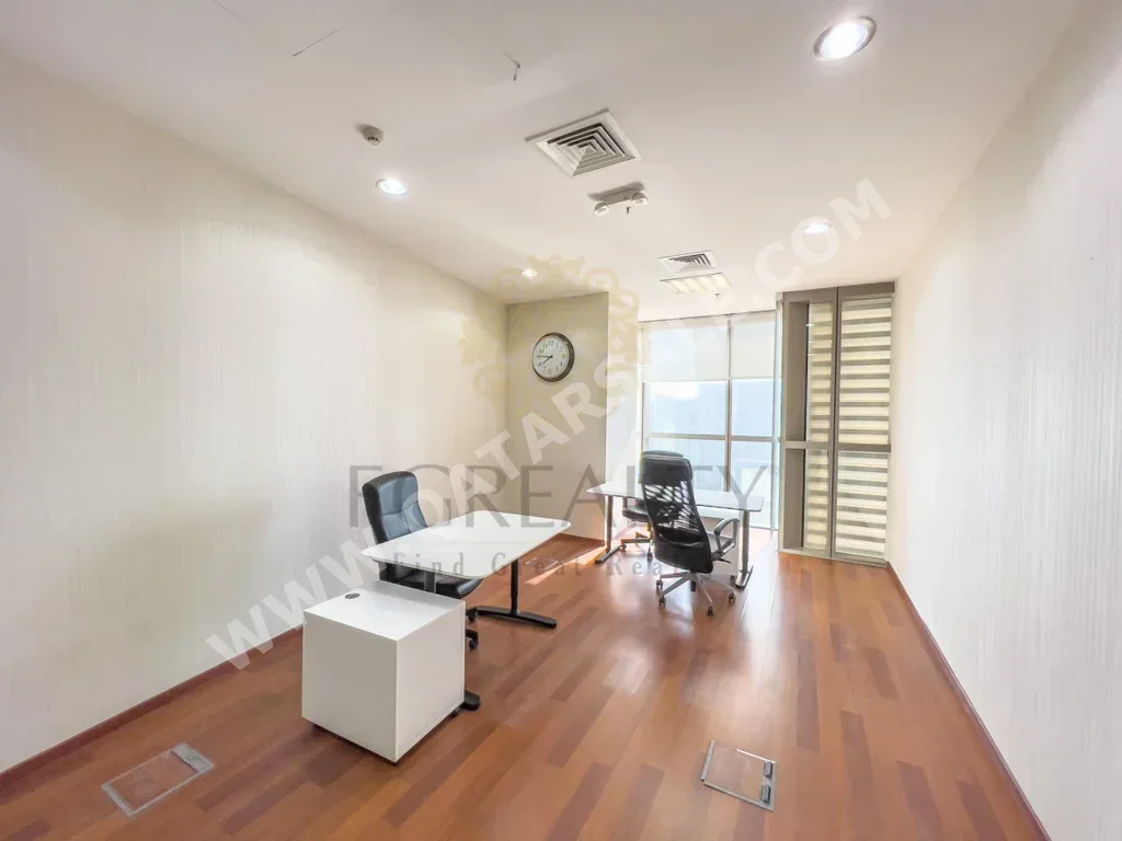 مكاتب تجارية - غير مفروشة - الدوحة - الدفنة