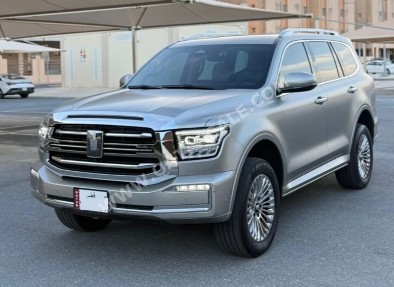 جي دبليو ام  تانك  500  2025  اوتوماتيك  18,000 كم  6 سلندر  دفع رباعي  اس يو في  فضي  تحت الضمان