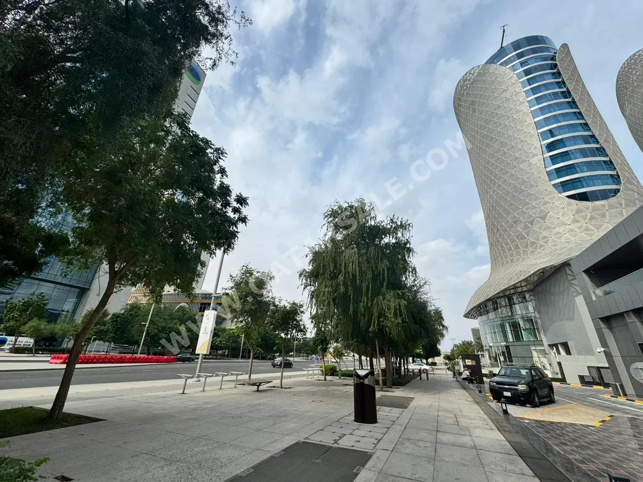 Commercial Shops - Not Furnished  - Lusail  For Rent  - Marina District