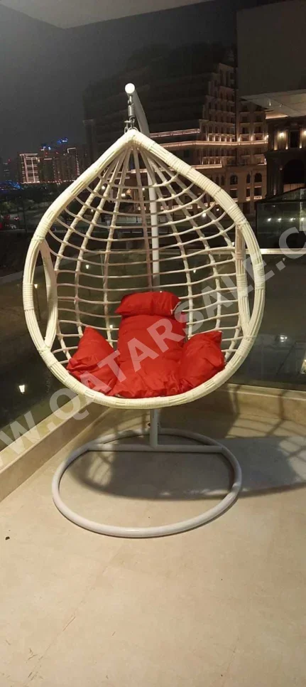 أثاث اخارجي - أبيض - كرسي معلق -عدد المقاعد 1